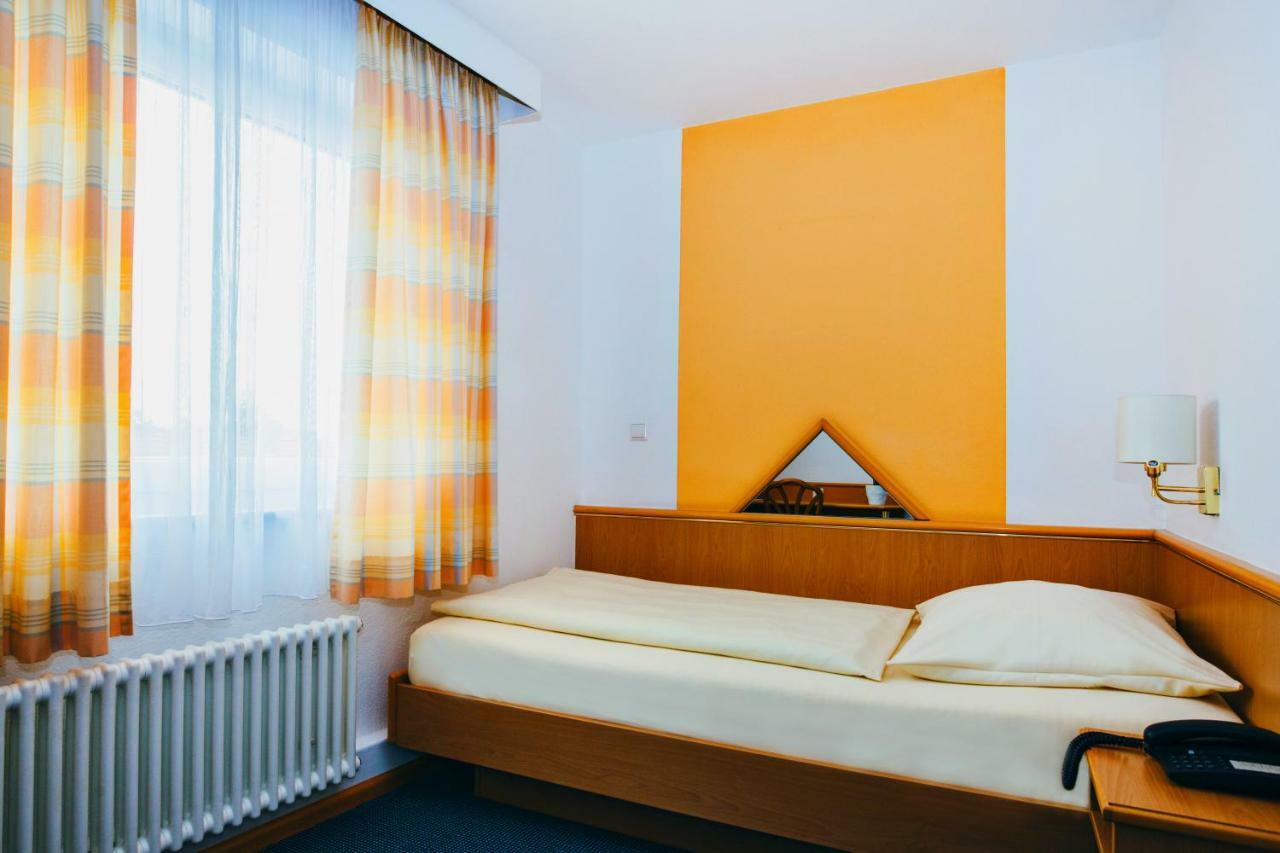 Hotel Central Вайль-на-Рейне Экстерьер фото