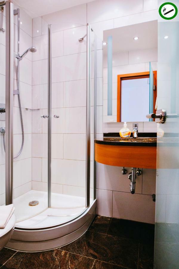 Hotel Central Вайль-на-Рейне Экстерьер фото